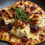 Crispy Flatbread: Brie, Cranberry & Walnut Flavor Explosion! 5 Crispy Flatbread: Brie, Cranberry & Walnut Flavor Explosion!